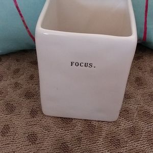 Rae Dunn pen and pencil holder